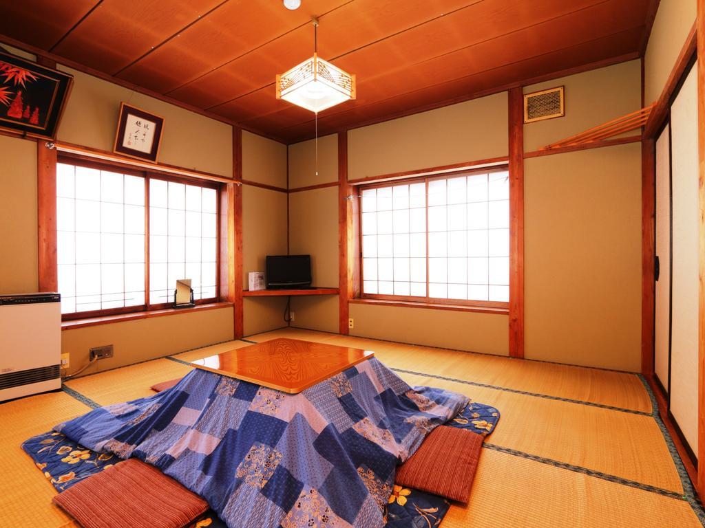 Hotel Minshuku Kojima Nozawaonsen Zewnętrze zdjęcie